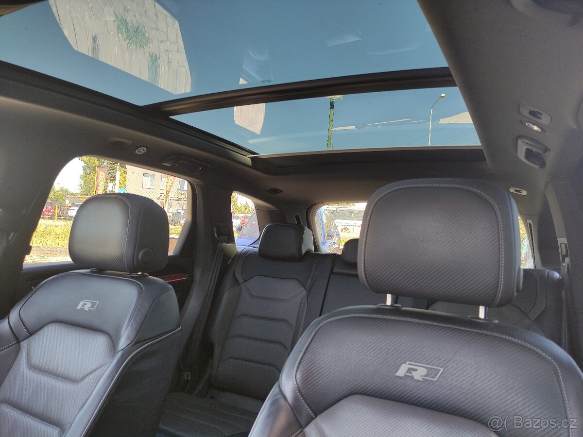 VW Touareg TDi R-Line BLACK STYLE VZDUCH VIRTUAL TAŽNÉ - 18