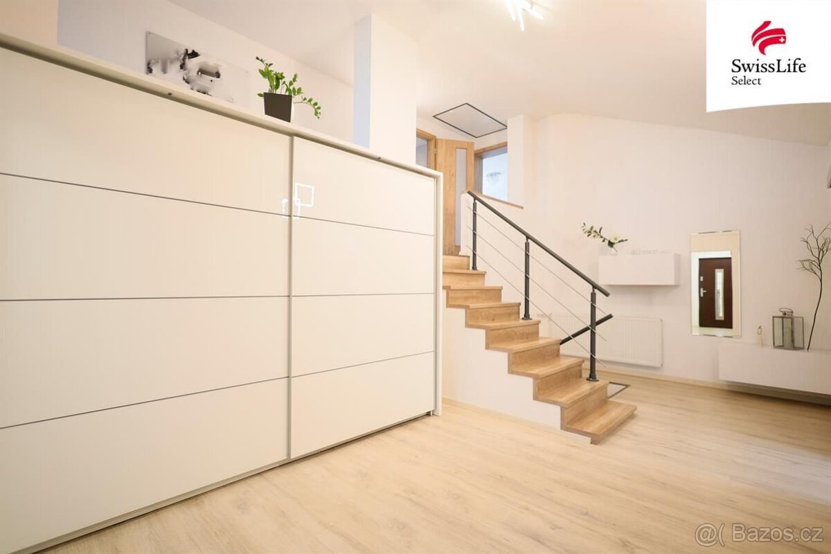 Prodej rodinného domu 186 m2, Vystrkov - 18