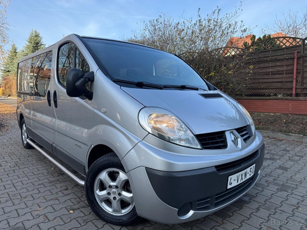 RENAULT TRAFIC 2.5DCI 107KW LONG 5 MÍST R.V.2010 - 18