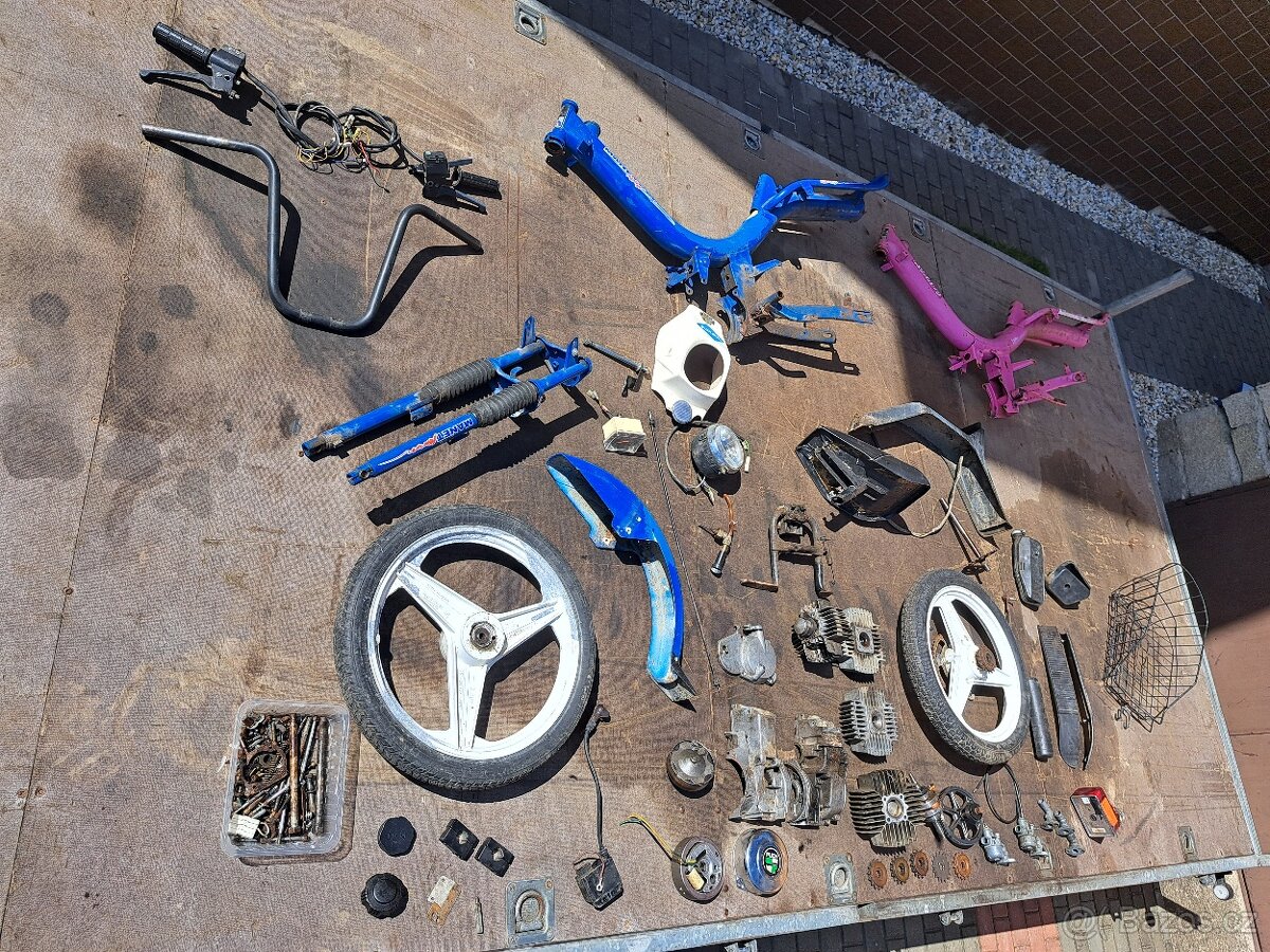 Manet Korado na náhradní díly - 18