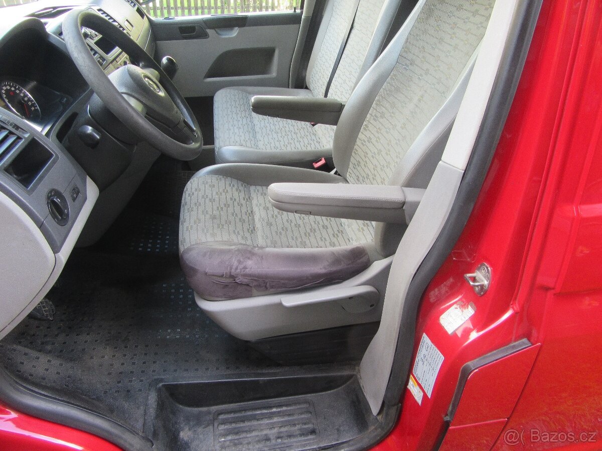 VW TRANSPORTÉR 2.0 TDi 132kw r.v.2010 9míst - 18