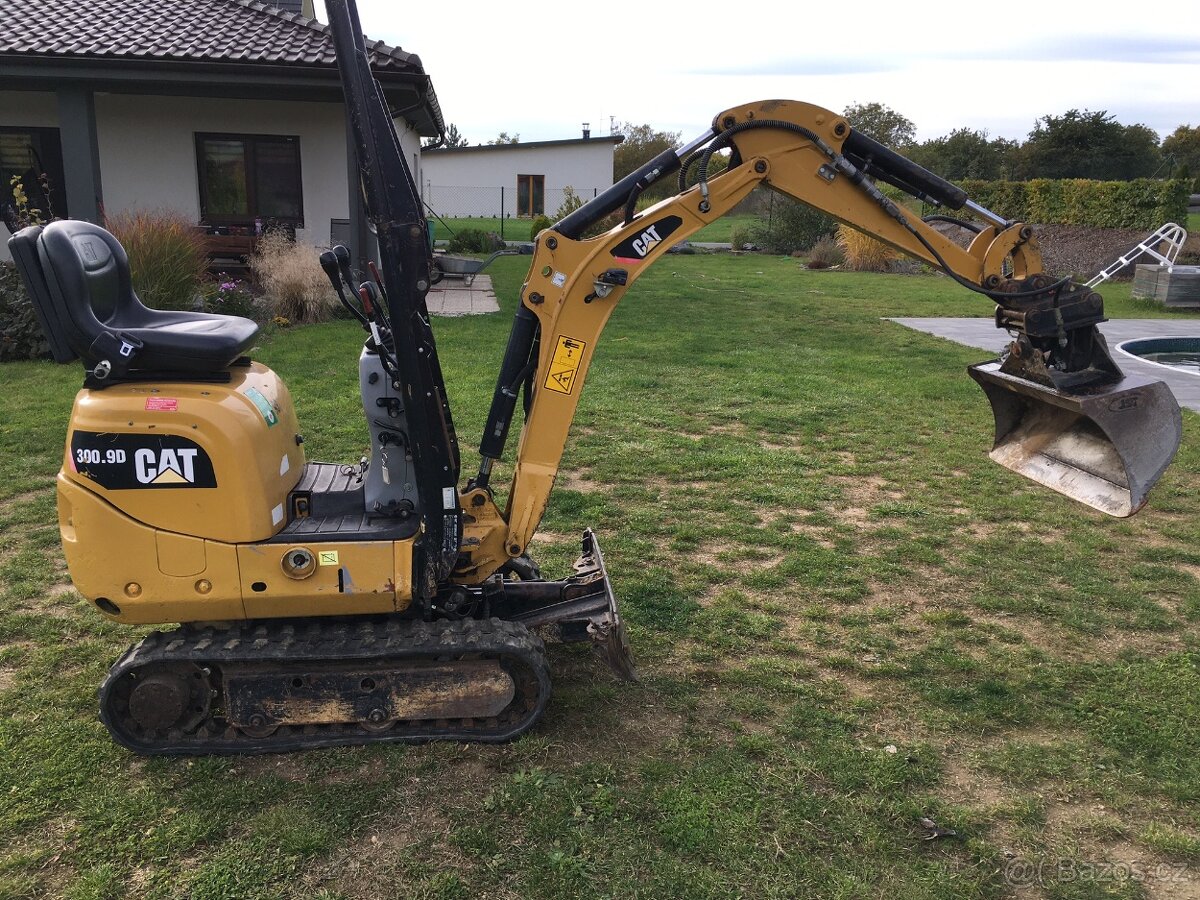 Minibagr CAT 300-9D - 18