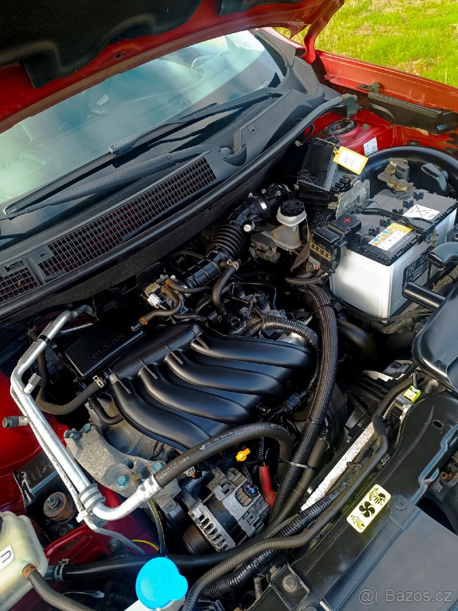 Nissan Qashqai Tekna 1.6i 86kw, 12/2013, 7 míst - 18