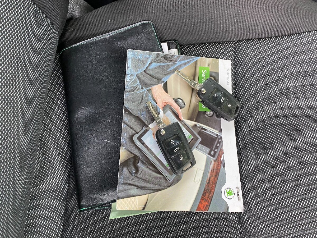 Škoda Octavia 1.2 TSi Serviska, Klimatizace - 18