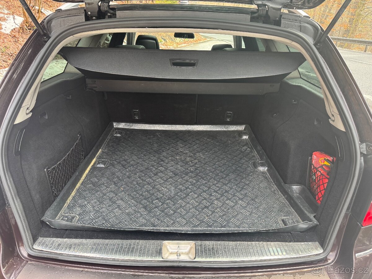 Prodám Mercedes-Benz E 350 CDI 4MATIC (W212) - 18