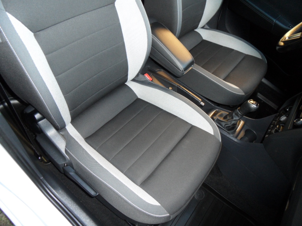 Škoda Rapid 1.0 TSi,66kw,zak. v ČR,naj.89000km - 18