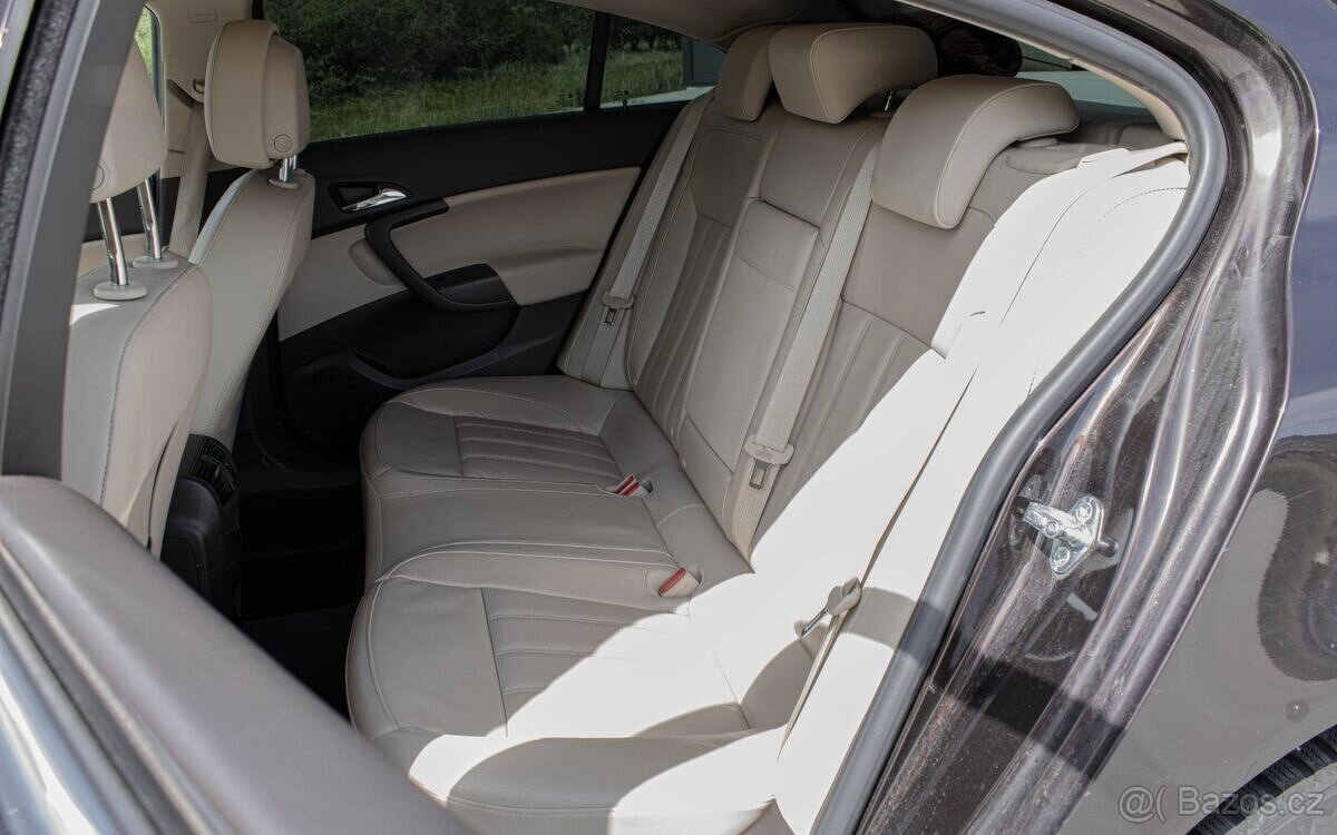 Opel Insignia 2.0 CDTI 2011 - 18