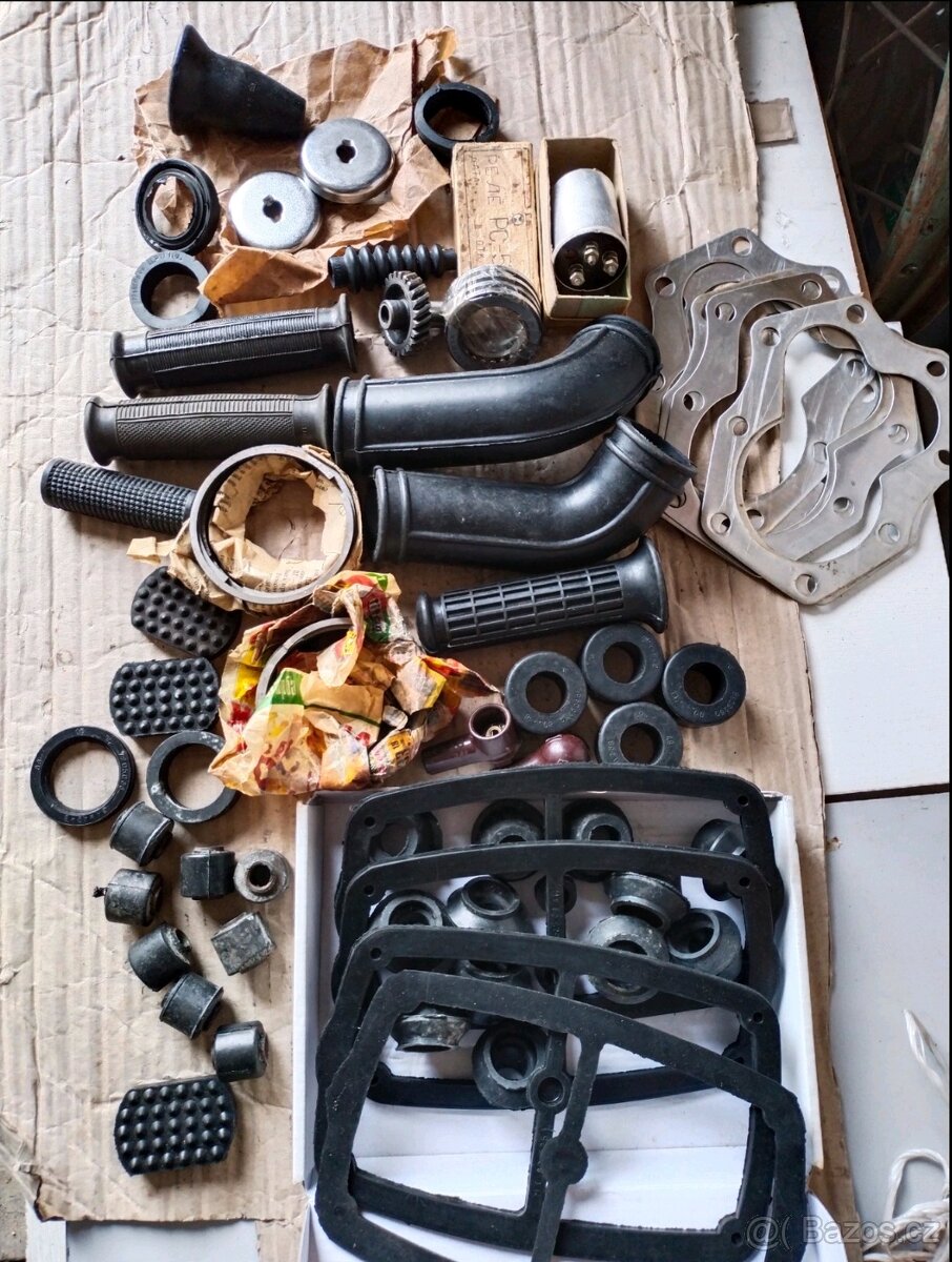 Silentblok těsnění gufero guma sedla Dnepr Ural M72 k750 - 18