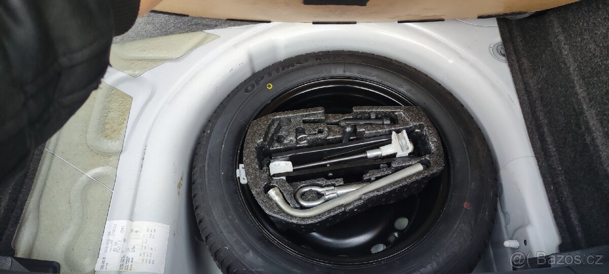 Volkswagen Polo R line 1.2 i, tempomat, parksenzor - 18