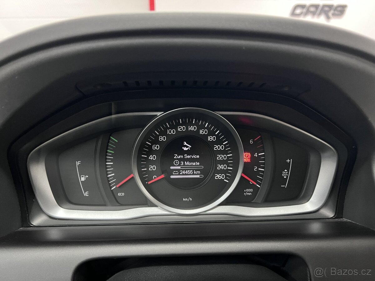 Volvo XC60 2.4 D4 133 kW 4x4 Manuál, 2014, Výhřev čel.skla - 18