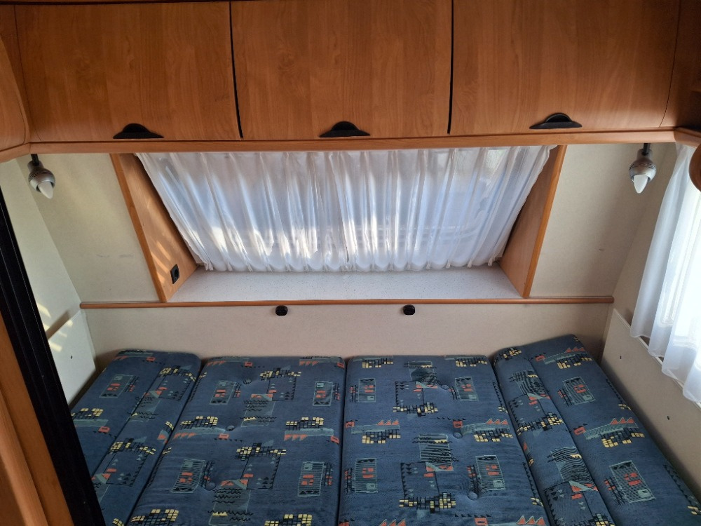 karavan Hobby 30 - 18