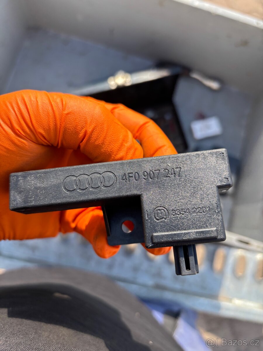 Audi A6 4F díly - 18