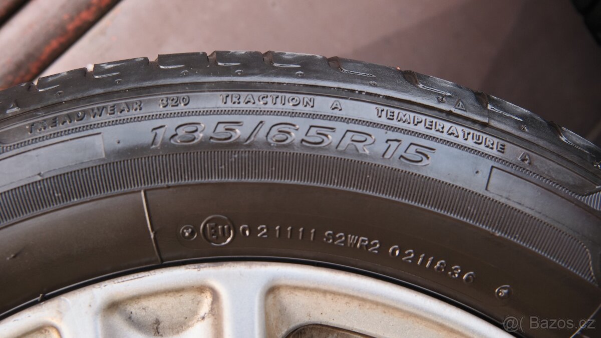 Kia Rio 1.25, 62 kW, benzín - 18