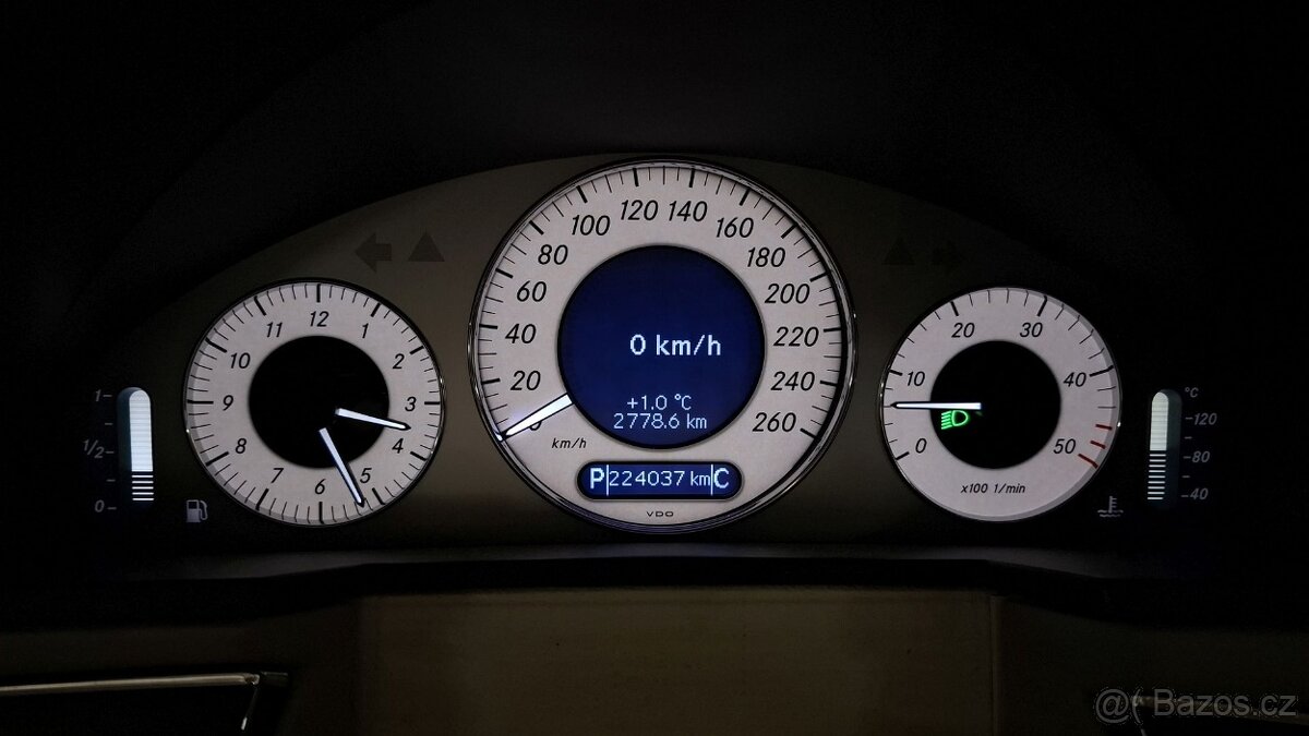 Mercedes-Benz E 400 CDi V8 Avantgarde W211 - 18