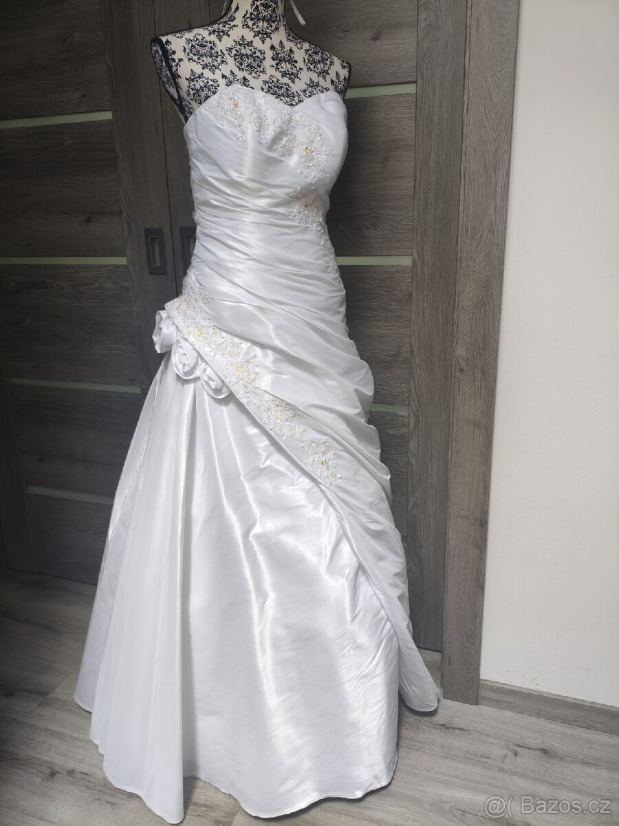 Tradiční svatební šaty 38/40/42 - 18