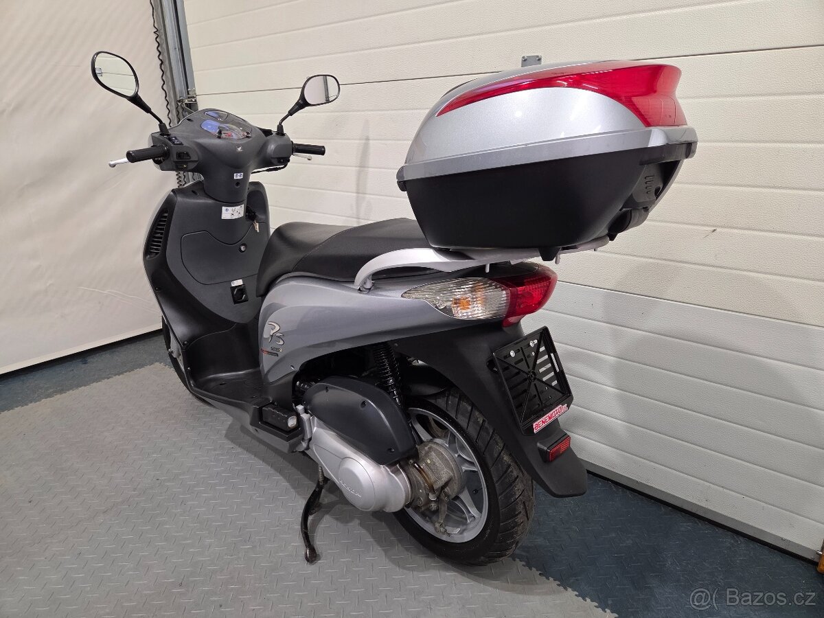Honda PS 125i - 18