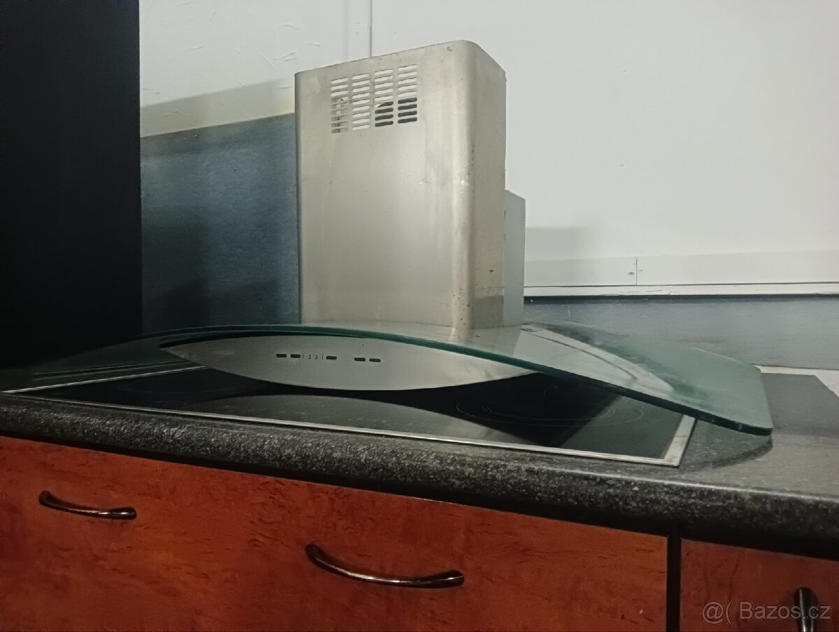 Kuchyňská linka s barem - 18