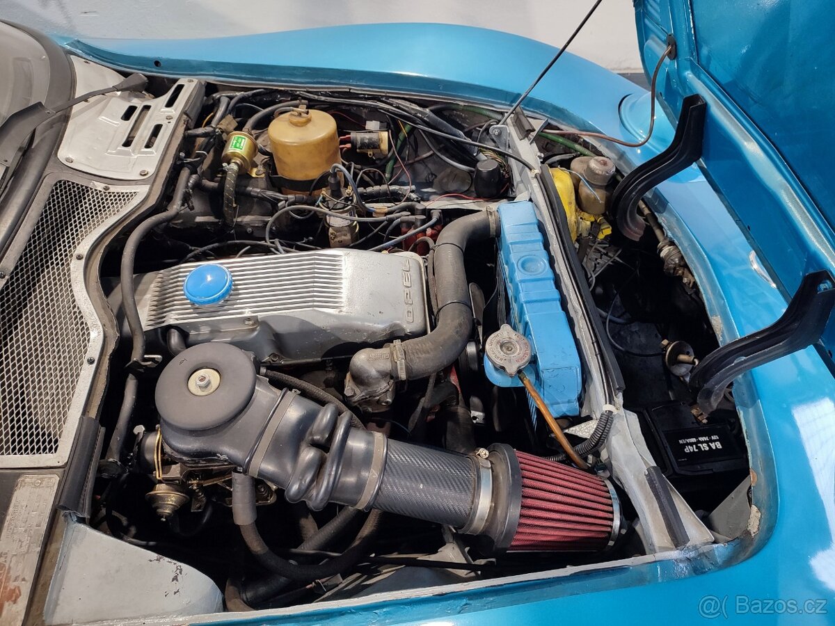 Opel GT 1900 veterán - 18