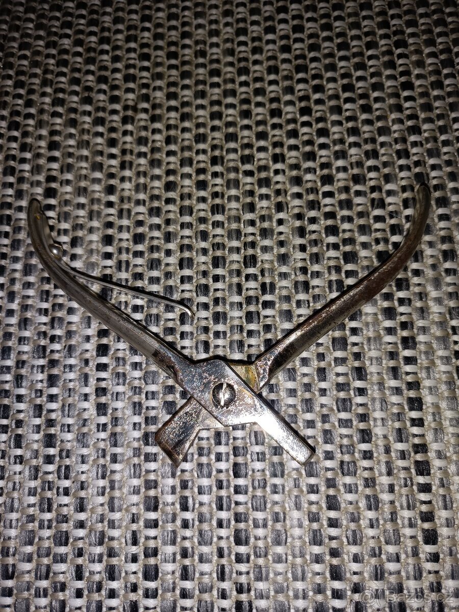 Univerzální perforační, tetovací a vrubovací kleště - 18