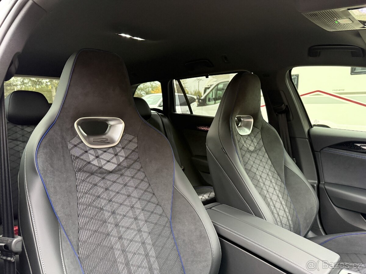 Volkswagen Passat Variant R-Line 2.0 TDI 4X4 DSG Pano,Matrix - 18