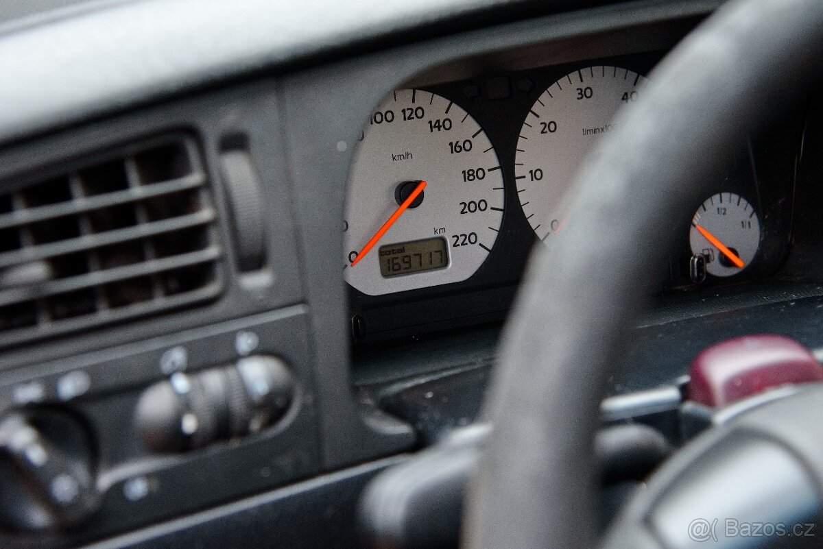 VW GOLF 3 1,4 44kw - 18