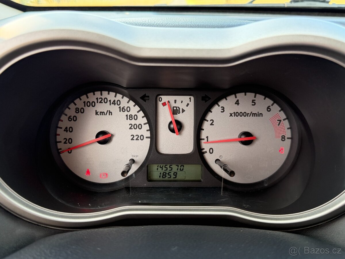 Nissan Note 1.4i, ČR, 1.MAJ, NOVÁ STK, TZ - 18