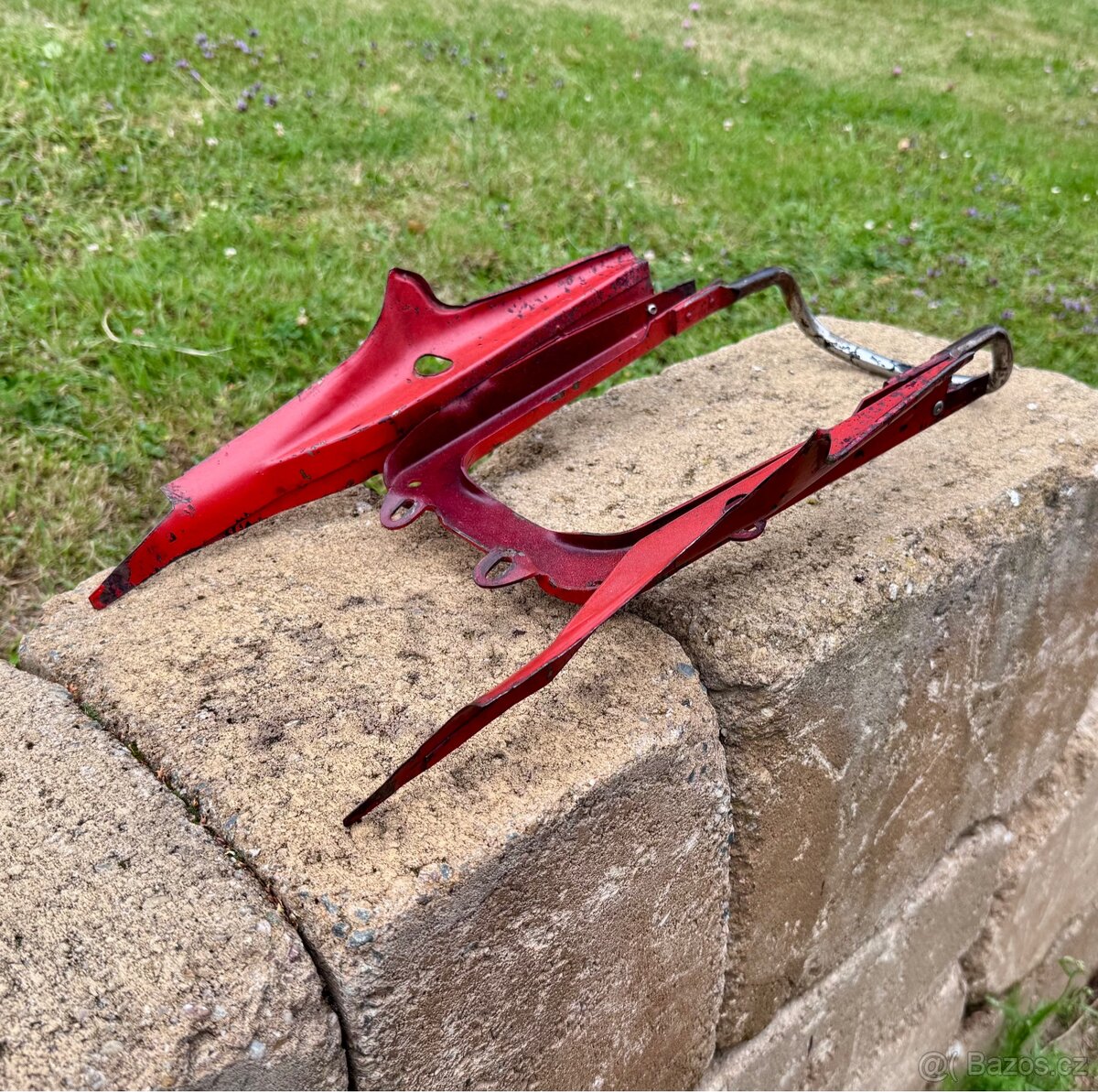 ČZ 125 175 250 sport - podsedlový rámeček - 18