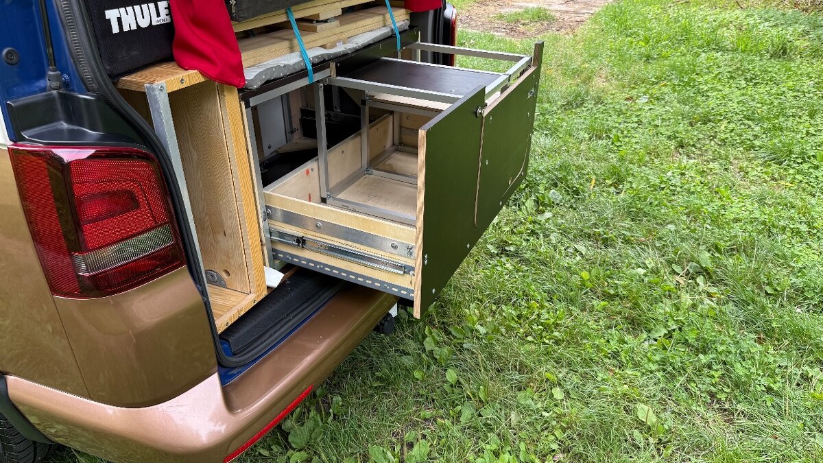 Volkswagen T5.1 Camper 2.0 TDI - 18