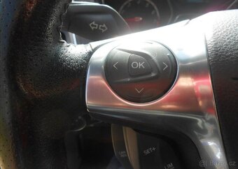 Ford Focus 2,0 ST 184 kW Serviska benzín - 18