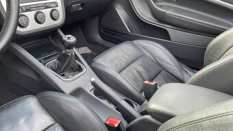 VW EOS 2.0i CLIMATRONIC KŮŽE - 18