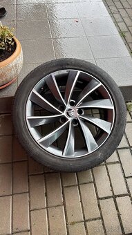 Prodám Škoda Superb L&K 2.0TDI  4x4 ČR 87000 km Dsg Top - 18