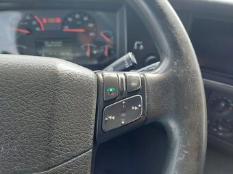 VOLVO FM 13 420 4x2 s hydraulickým čelem - 18