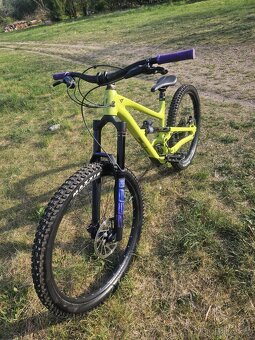 Enduro YT Capra Core 1 2024, velikost M - 18