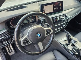 BMW Řada 5, 530d xDrive - 18