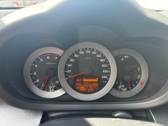 Toyota Rav4 2.2D-CAT 130kW, 4x4, SUV, Manual, Klima, Tažné - 18