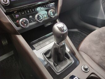 Škoda Octavia III L&K FullLED WEBASTO CANTON SENZORY - 18