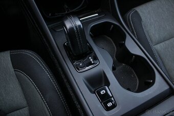 Volvo XC40 T3 163k Momentum Pro A/T - 18