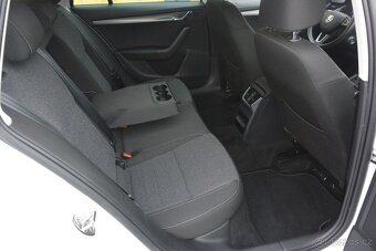 PRODÁM Škoda Octavia 2.0TDi DSG SOLEIL R.V.2019 - 18