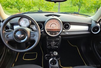 Mini One 1.6 16V 55KW/75 koní R.V.02/2013 - 18
