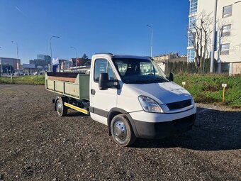 Kontejner Iveco do 3,5 t najeto - 340.000 km - 18