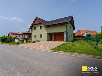 Moderní dům s garáží a zahradou - 18