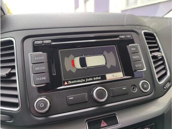 Volkswagen Sharan 2,0 TDI DSG Comfortline/servis - 18