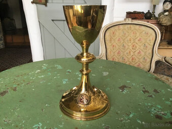 Velké starožitné francouzské kalichy z masivního stříbra, zl - 18