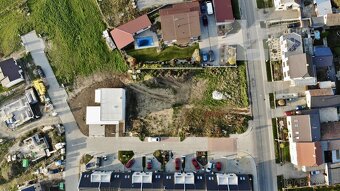 Prodej rodinného domu 5+kk, 165 m2, Pozemek 451 m2, Garáž - 18