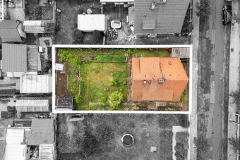 RODINNÝ DŮM 4+1 SE ZAHRADOU VE VELVARECH, ev.č. 00393 - 18