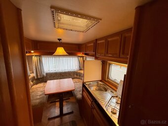 Karavan Wilk De Luxe 450 - 18