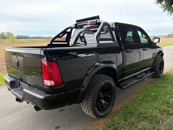 Dodge RAM 5.7 hemi rok 2018  verze Sport - 18