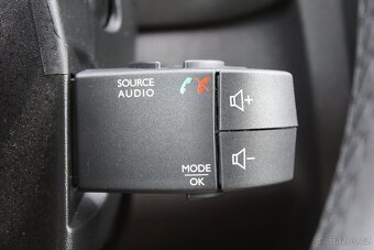 Renault Clio 0,9 TCe ČR,1.MAJITEL,27.920KM,2019 - 18
