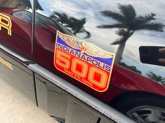 1986 chevrolet corvette c4 official pace car - 18