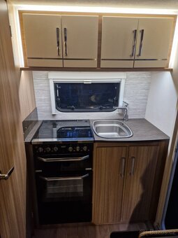 Minikaravan LUNAR - 18